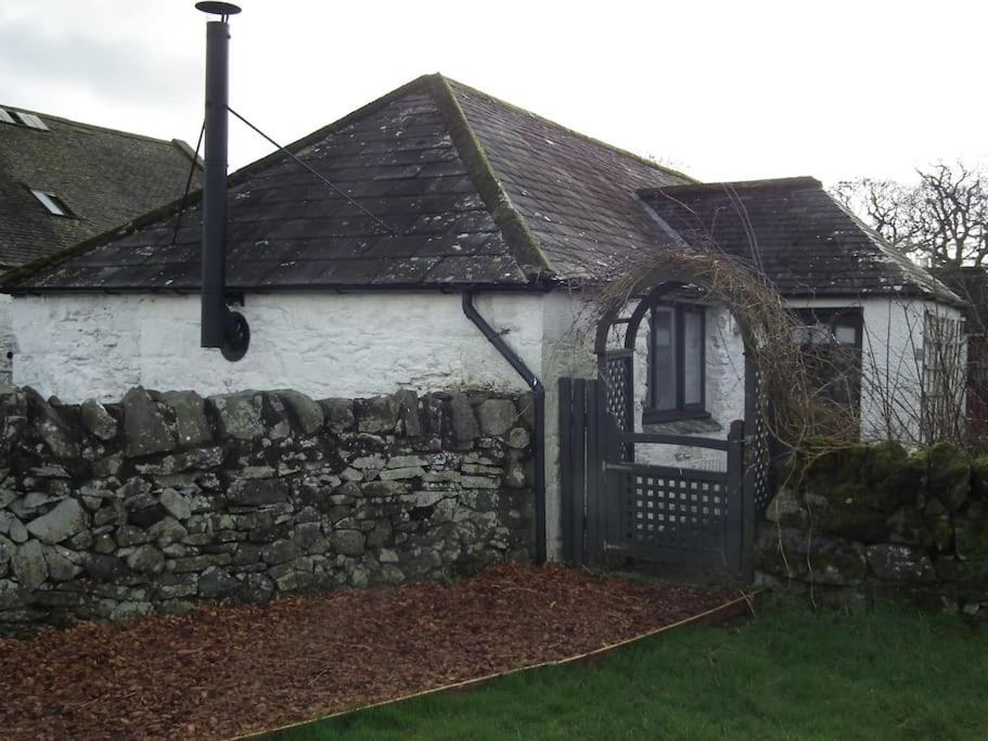 Borrowmoss Bothy, Charming & Characterful Property, Wigtown